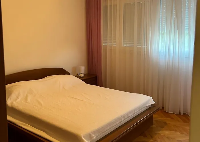 Apartman One *